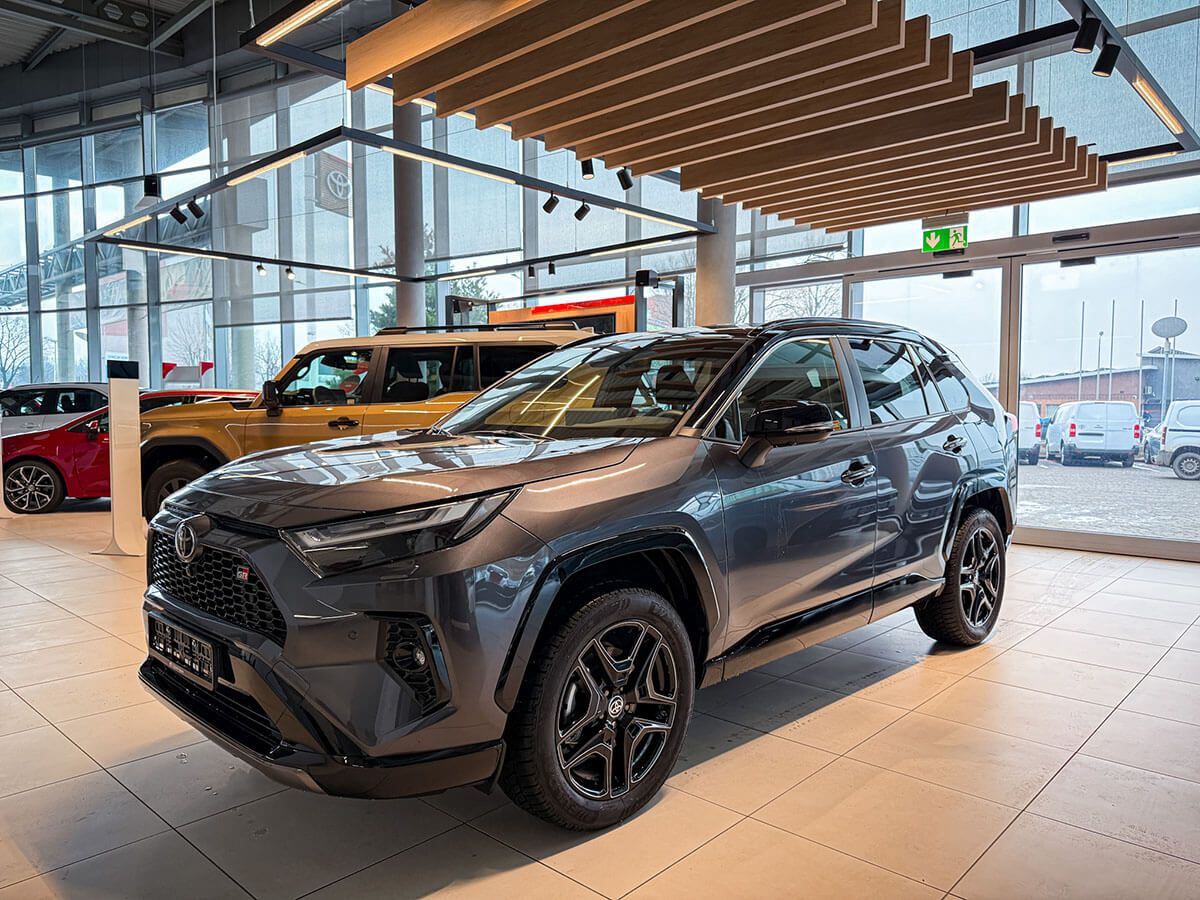 Toyota Camry - Toyota Czajka - wyprzedaż modeli z rocznika 2026